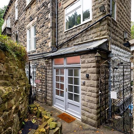 Spacious 3 Bedroom Ground Floor Apartment - 10 Mins From City Centre Leeds  Exterior foto